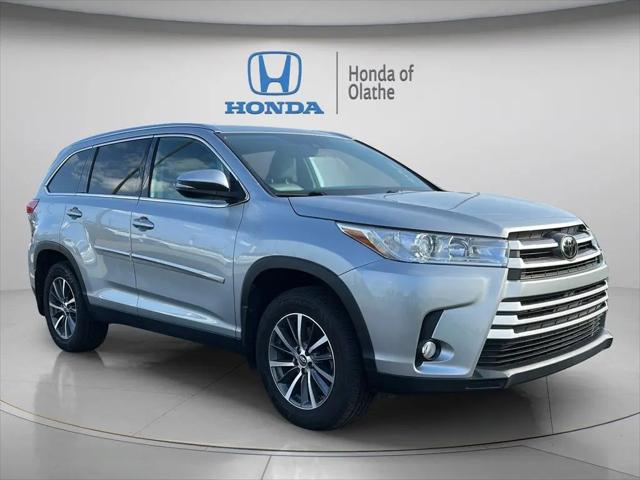 2019 Toyota Highlander XLE for sale in Olathe, KS