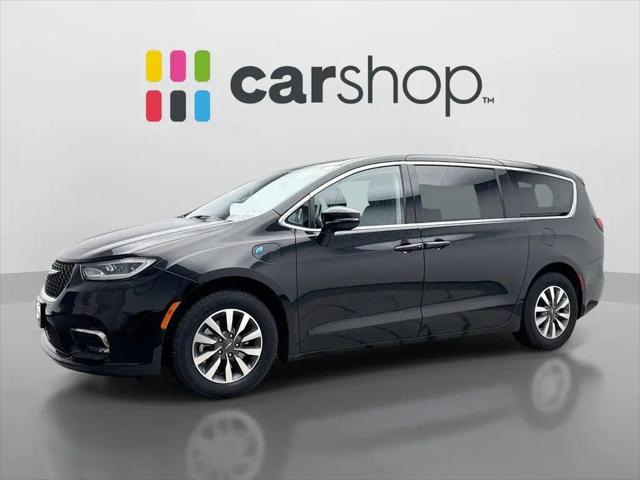 2024 Chrysler Pacifica Hybrid Select for sale in Glen Mills, PA