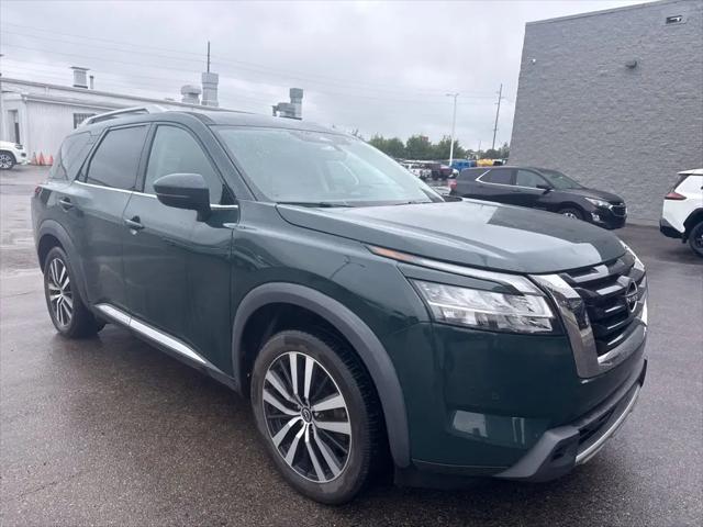 2023 Nissan Pathfinder Platinum 4WD for sale in Miamisburg, OH