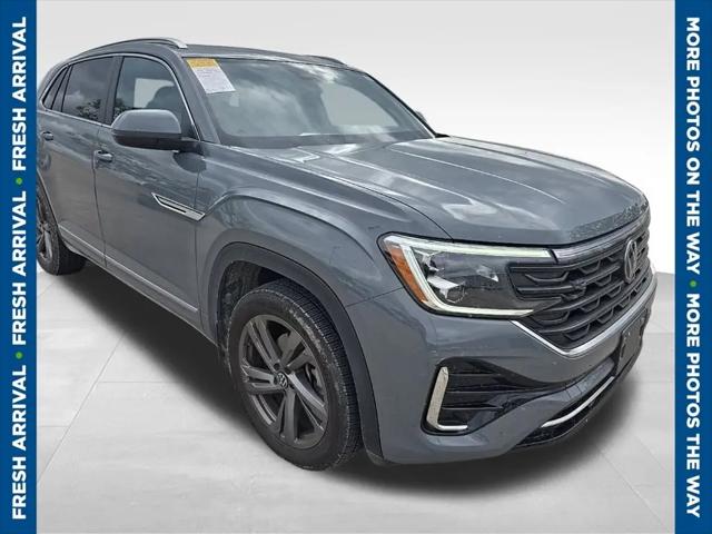 2024 Volkswagen Atlas Cross Sport 2.0T SEL R-Line for sale in Marion, IA