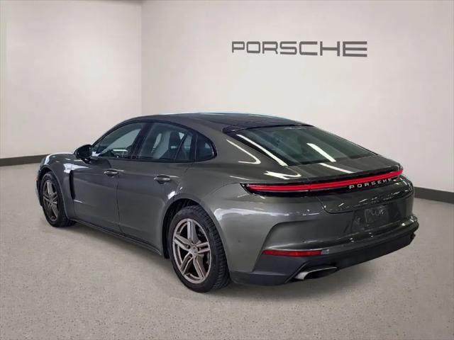2025 Porsche Panamera 4