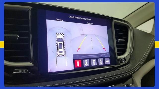 2023 Chrysler Pacifica Hybrid Touring L