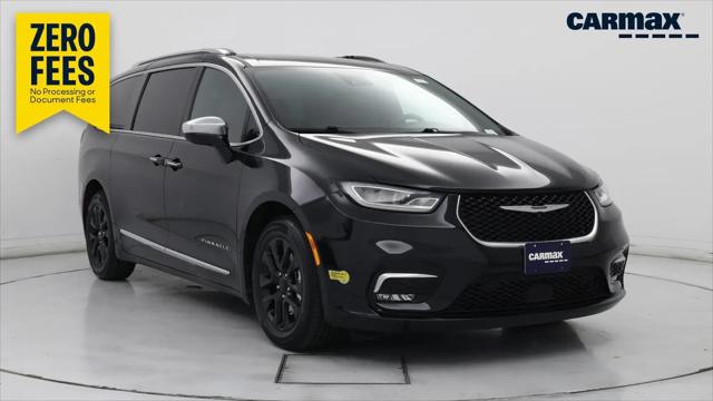 2022 Chrysler Pacifica Hybrid Pinnacle for sale in Bakersfield, CA