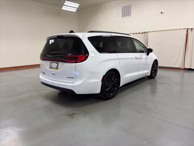 2025 Chrysler Pacifica Limited