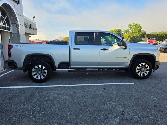 2022 Chevrolet Silverado 2500HD 4WD Crew Cab Standard Bed Custom 2022 Chevrolet Silverado 2500HD 4WD Crew Cab Standard Bed Custom