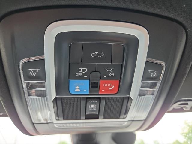 2025 Ram 1500 Laramie Crew Cab 4x4 57 Box