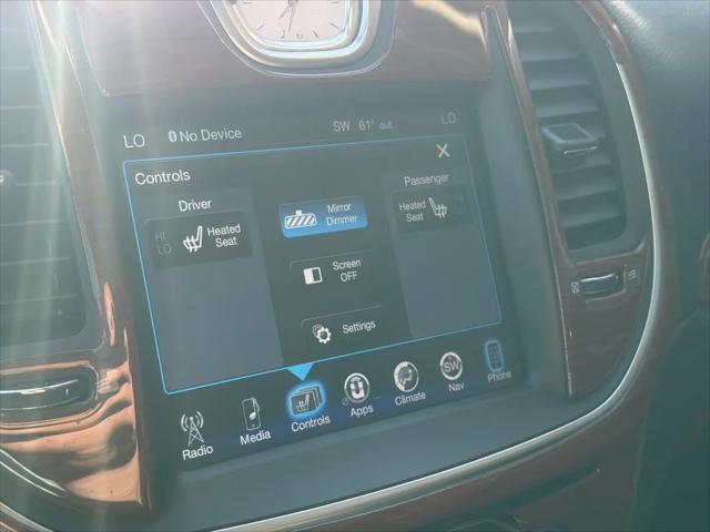 2016 Chrysler 300 Anniversary Edition