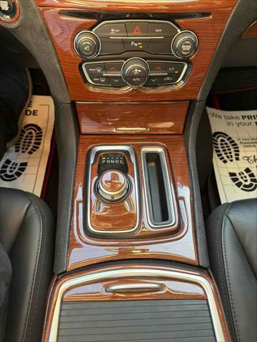 2016 Chrysler 300 Anniversary Edition