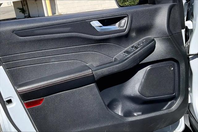 2025 Ford Escape ST-Line Select
