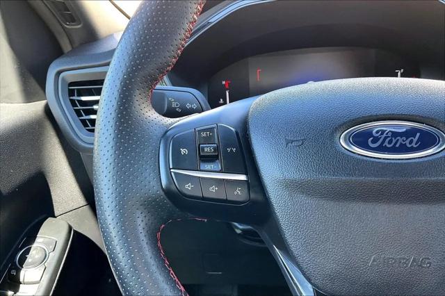 2025 Ford Escape ST-Line Select