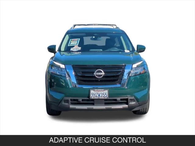 2023 Nissan Pathfinder Platinum FWD