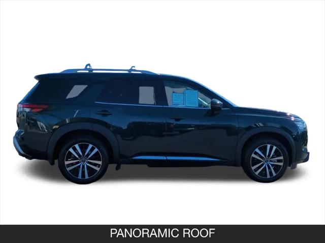 2023 Nissan Pathfinder Platinum FWD