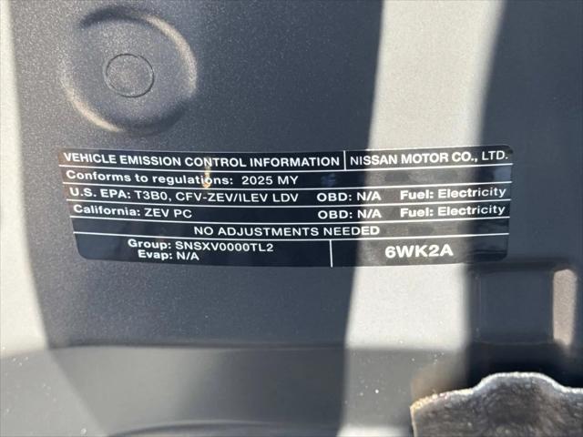 2025 Nissan LEAF S