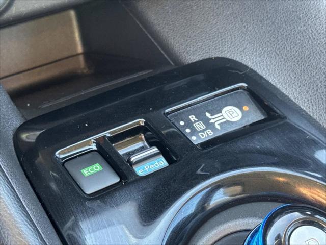 2025 Nissan LEAF S