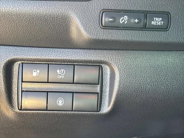 2025 Nissan LEAF S