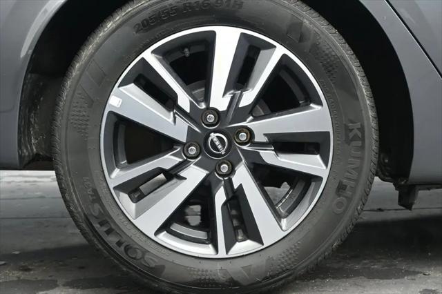 2025 Nissan Versa 1.6 SV
