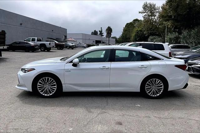 2021 Toyota Avalon Limited Hybrid