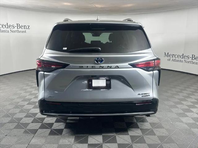 2024 Toyota Sienna Platinum