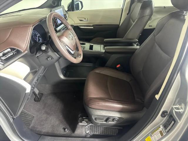 2024 Toyota Sienna Platinum