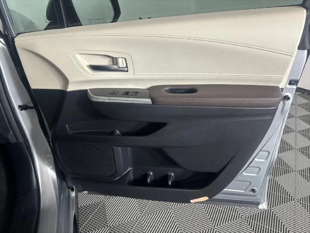 2024 Toyota Sienna Platinum