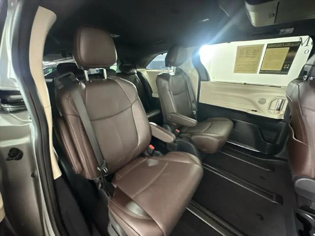 2024 Toyota Sienna Platinum