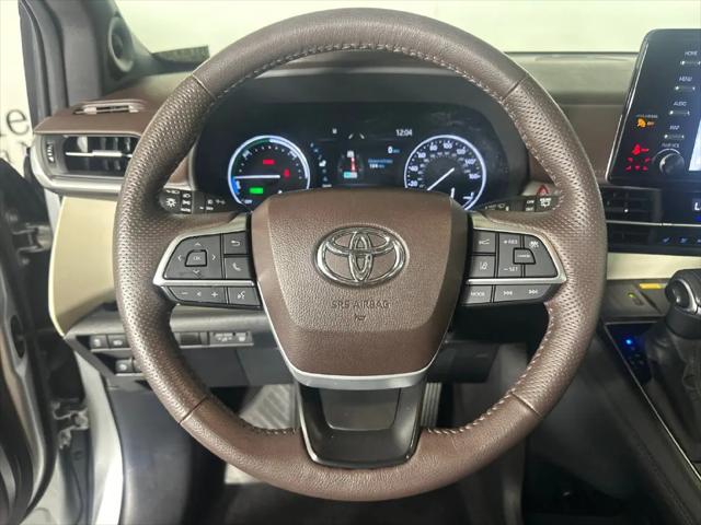 2024 Toyota Sienna Platinum