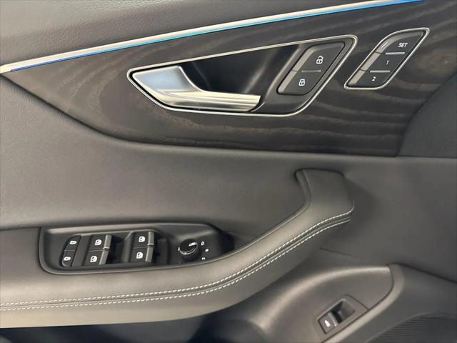 2023 Audi Q8 Premium Plus 55 TFSI quattro Tiptronic