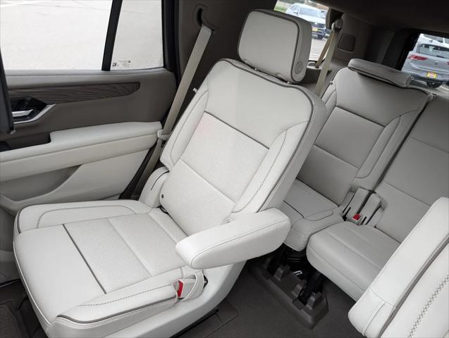 2025 GMC Yukon 4WD Denali
