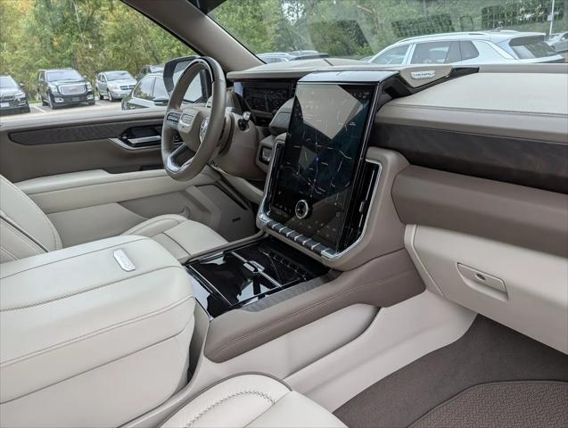2025 GMC Yukon 4WD Denali