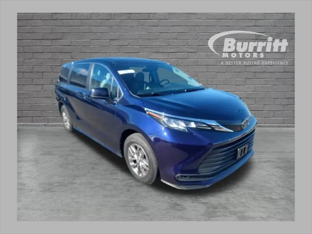 2023 Toyota Sienna LE for sale in Oswego, NY