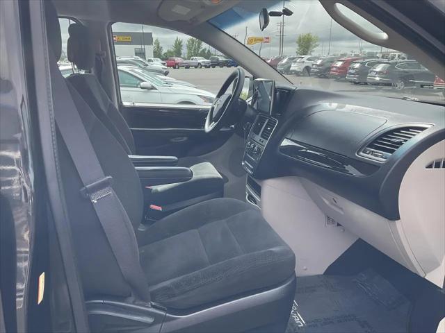2016 Dodge Grand Caravan SE/SXT