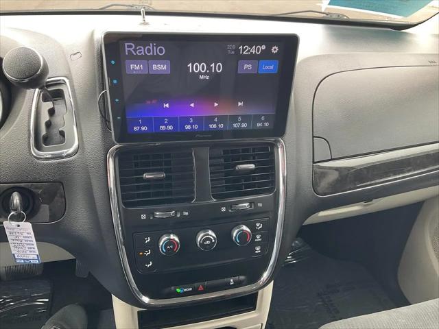 2016 Dodge Grand Caravan SE/SXT