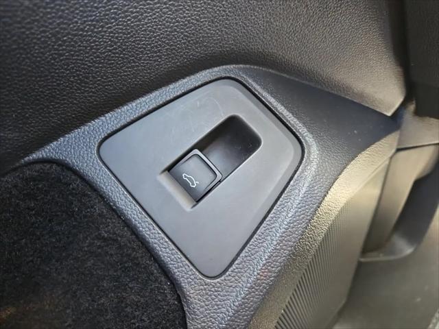 2019 Volkswagen Tiguan 2.0T SEL R-Line