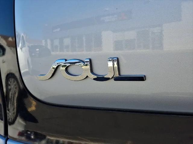 2017 Kia Soul Base
