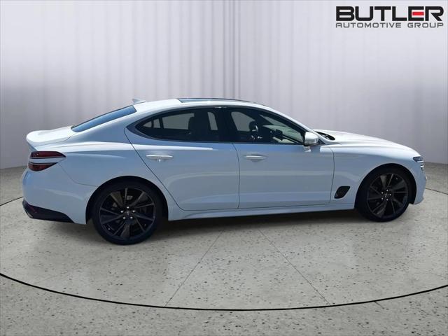 2023 Genesis G70 2.0T RWD
