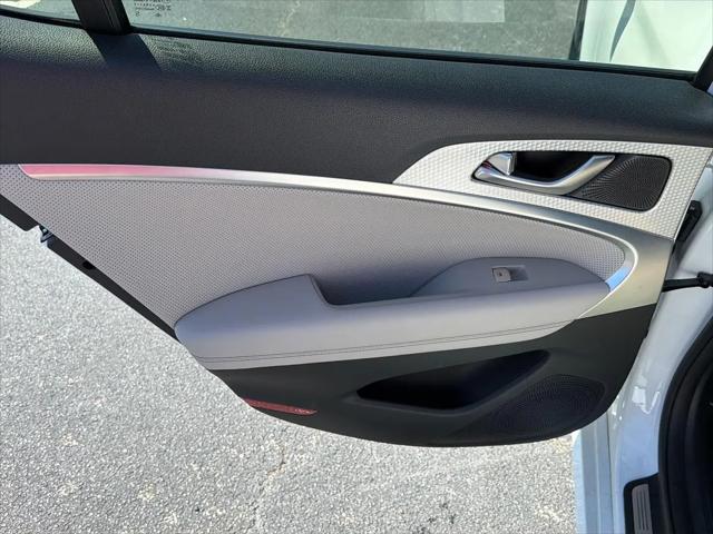 2023 Genesis G70 2.0T RWD