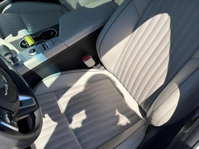 2023 Genesis G70 2.0T RWD