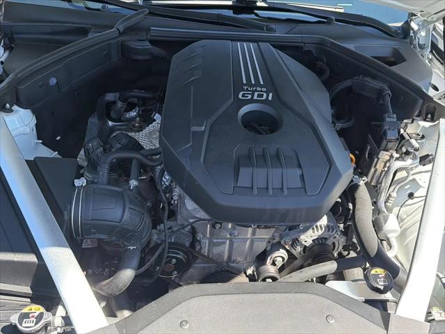2023 Genesis G70 2.0T RWD