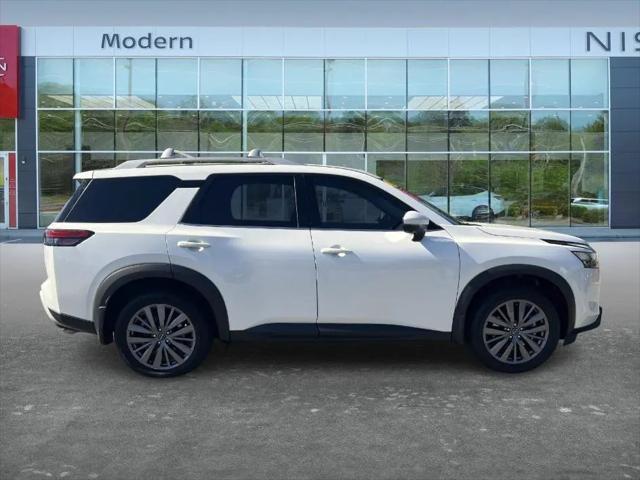 2025 Nissan Pathfinder SL FWD