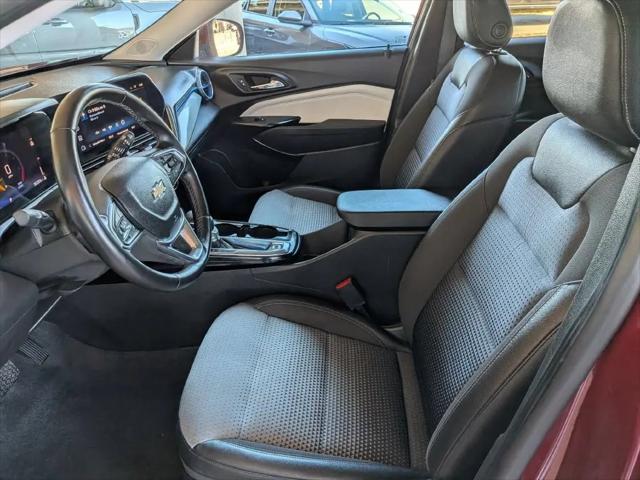 2025 Chevrolet Trax FWD LT