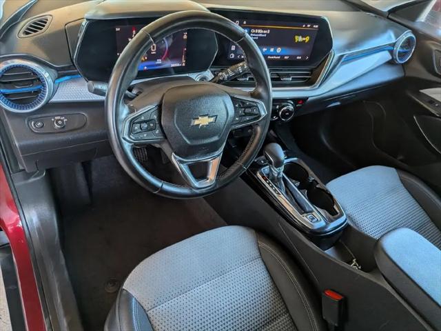 2025 Chevrolet Trax FWD LT