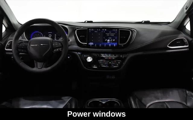 2023 Chrysler Pacifica Touring L AWD