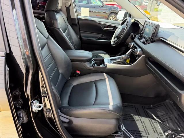 2020 Toyota RAV4 XLE Premium