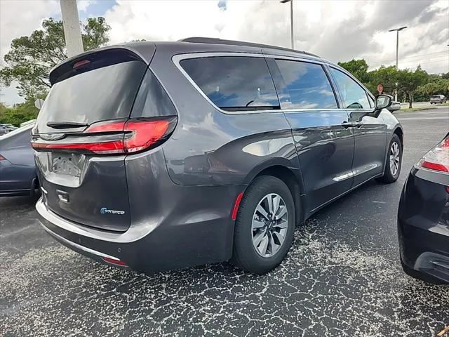 2021 Chrysler Pacifica Hybrid Touring