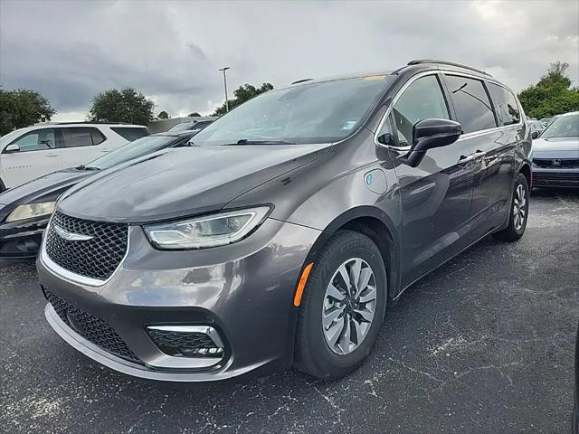 2021 Chrysler Pacifica Hybrid Touring