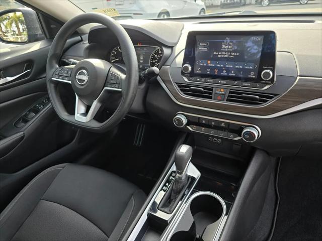 2024 Nissan Altima SV FWD