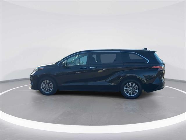 2022 Toyota Sienna XLE