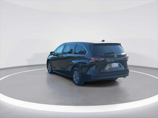 2022 Toyota Sienna XLE