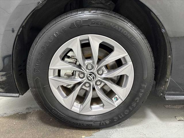 2022 Toyota Sienna XLE