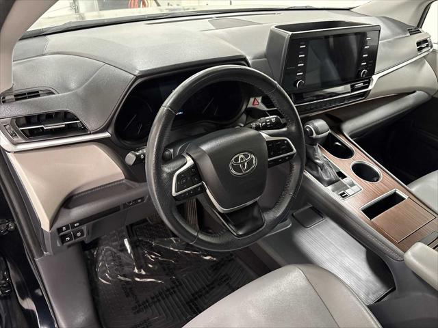 2022 Toyota Sienna XLE